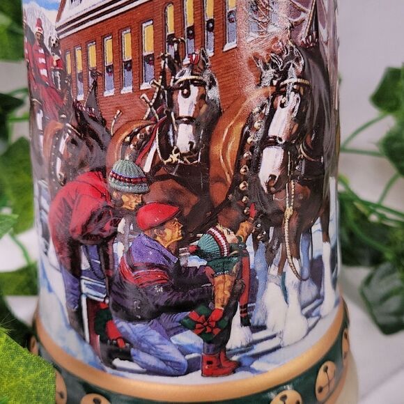 Budweiser. 1993 Hometown Holiday. Handcrafted in Brazil. Like New/Never Used - Picture 6 of 10